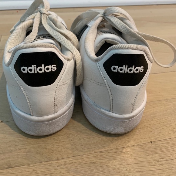 Women’s Cloudfoam Adidas sneakers - Picture 2 of 5